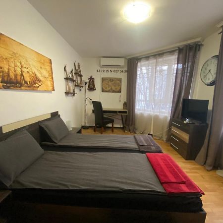 Apartament Bogoslovovi Варна Екстер'єр фото